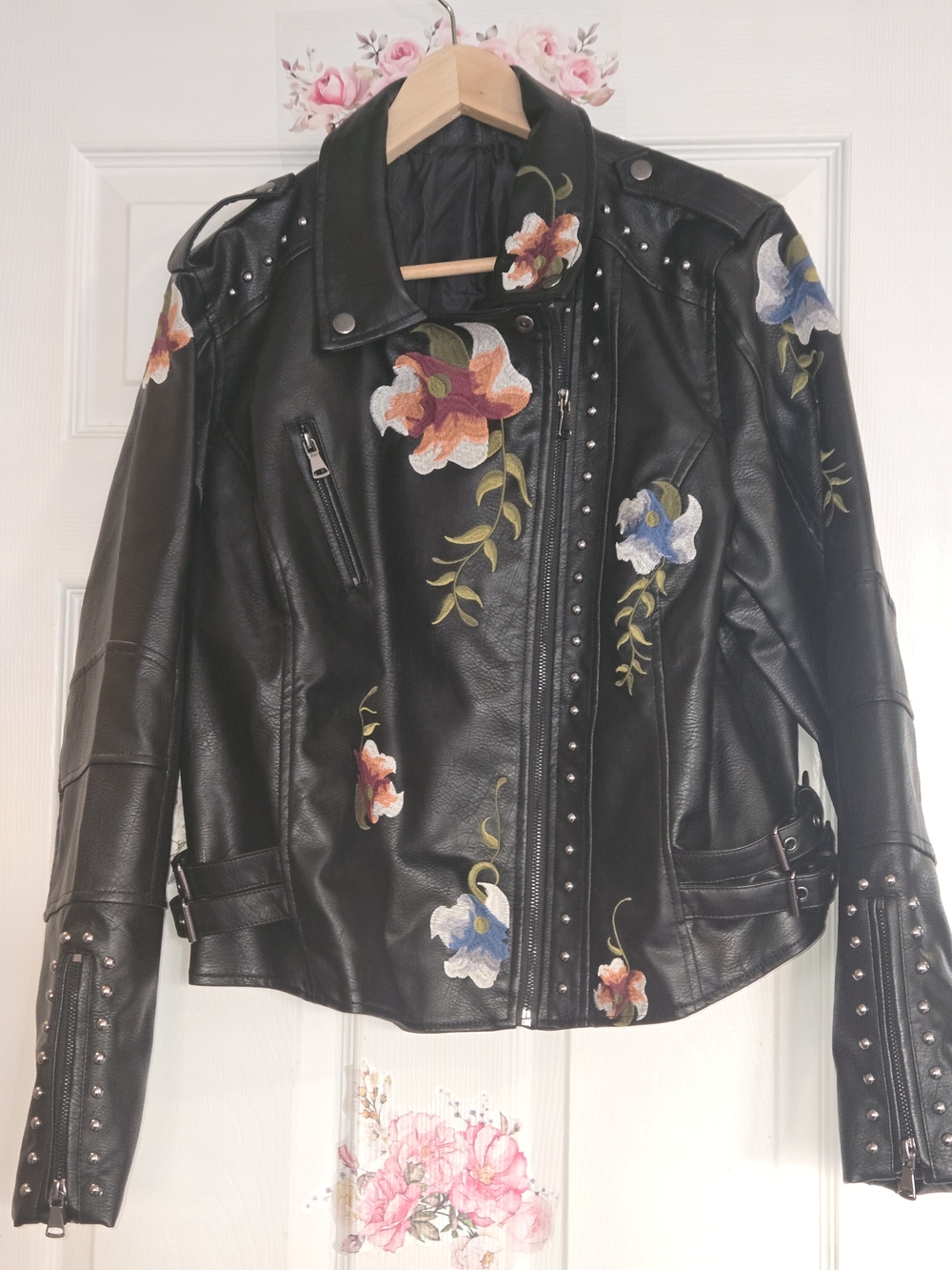 NWOT NEVER WORN: 🖤Badass Floral Embroidered Studded Faux Leather Moto Jacket XL